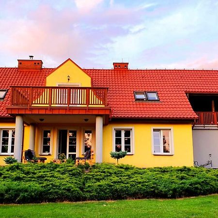 Big Yellow House Gorki Wielkie Zewnętrze zdjęcie