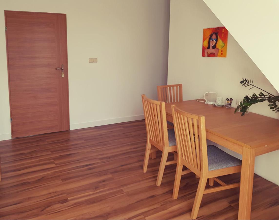 Big Yellow House Gorki Wielkie Zewnętrze zdjęcie
